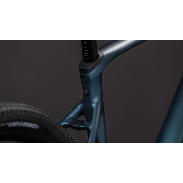 Gravel Kolo CUBE NUROAD RACE 2026 royalgreen'n'black