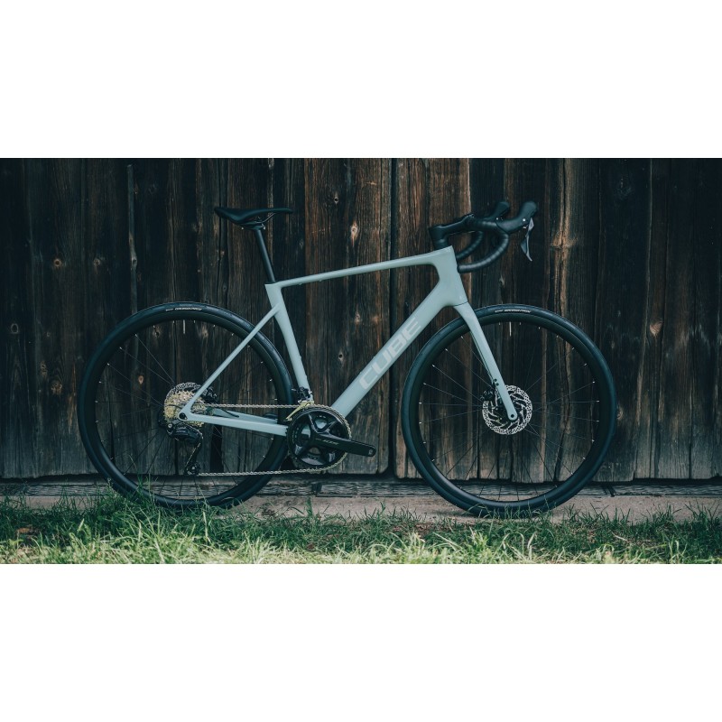 Cestno Kolo CUBE ATTAIN C:62 RACE 2026 skylightblue'n'cyan