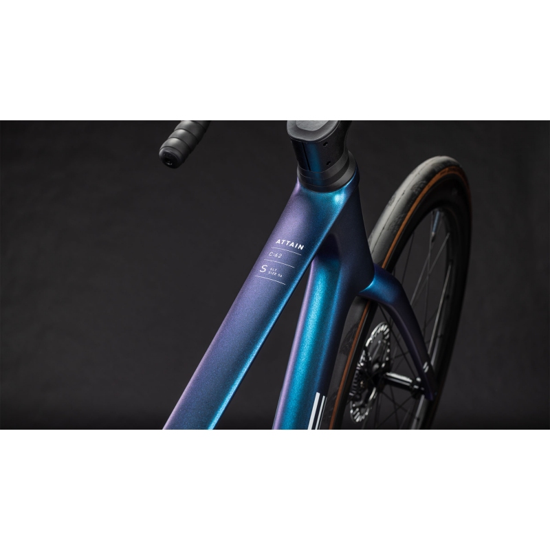 Cestno Kolo CUBE ATTAIN C:62 SLT 2026 shiftmint'n'white