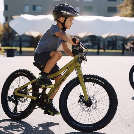 Otroska-in-mladinska-kolesa